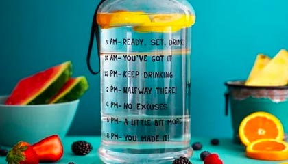 桃子移植调养女孩像素游戏：甜美与梦幻的奇妙冒险